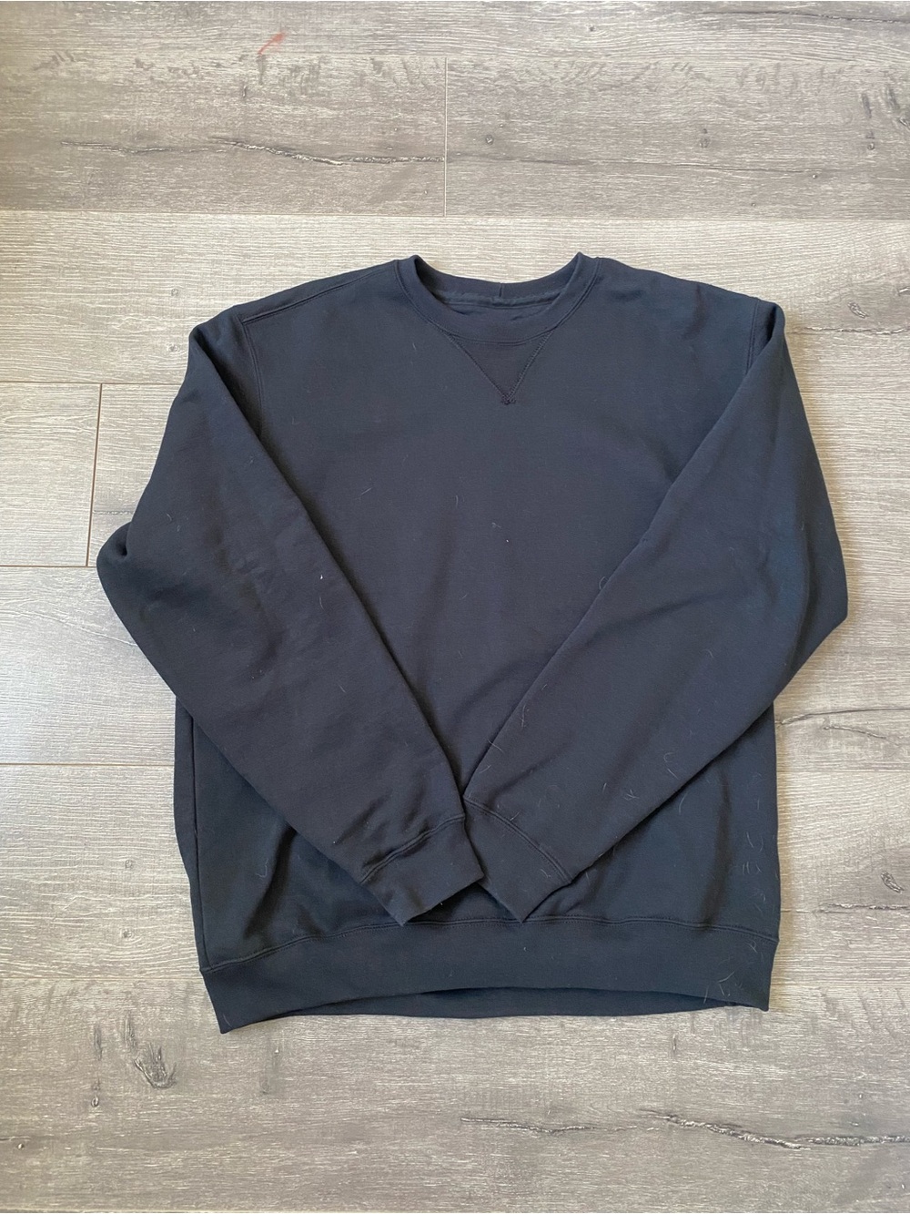 Carhartt•Men's Crewneck Sweatshirt - Black